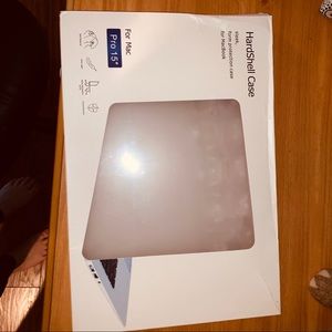 Accessories - iMac pro 15” hard case Accessories - iMac pro 15” hard case